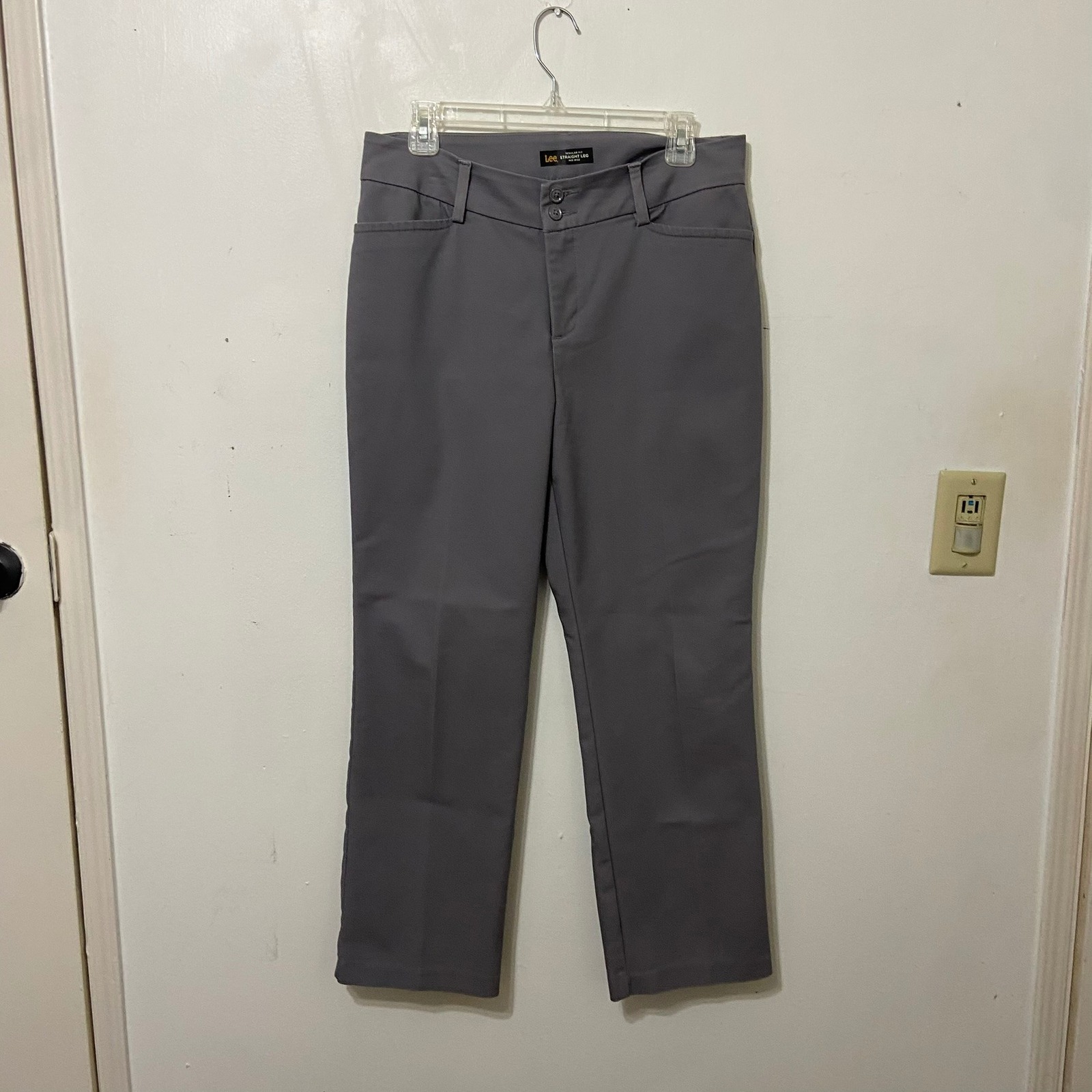 Lee Regular Fit Straight Leg Mid Rise Pants Women's Gray Size 10 Short Dress